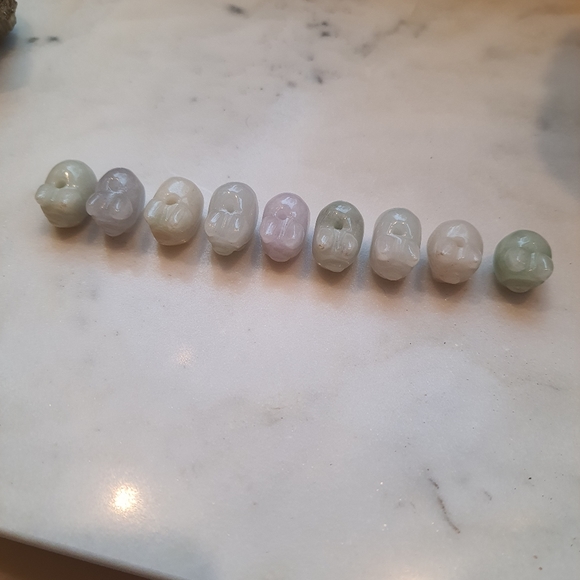 Natural Pig Jadeite Jade Red String Bracelet - Picture 6 of 11